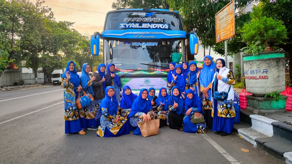 PDA Aisyiyah Sragen berangkat Study Tiru DCLA Condongcatur & Cadre Camp di Watu Kodok